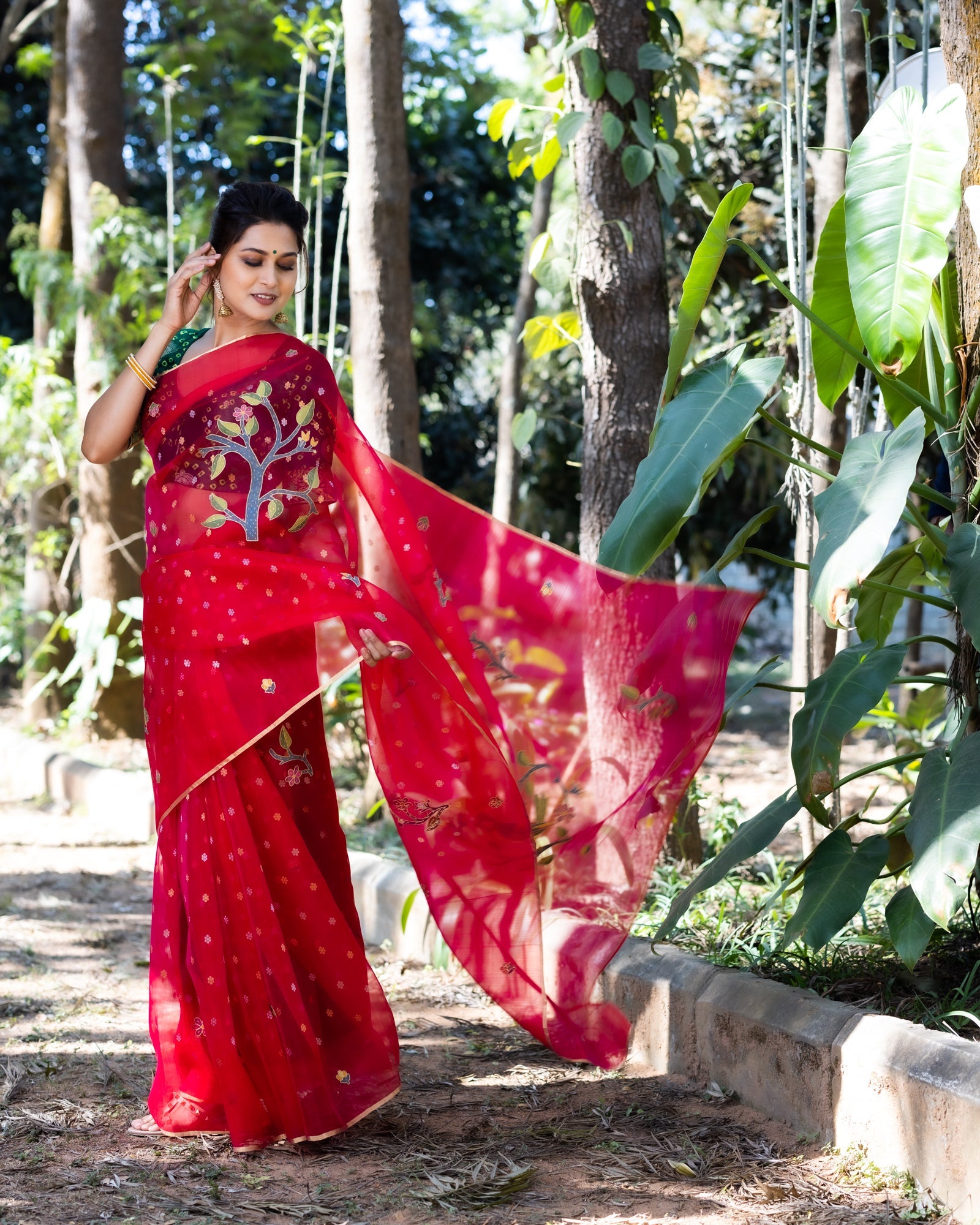 White Silver Organza Weaving Saree – Orgenza Store