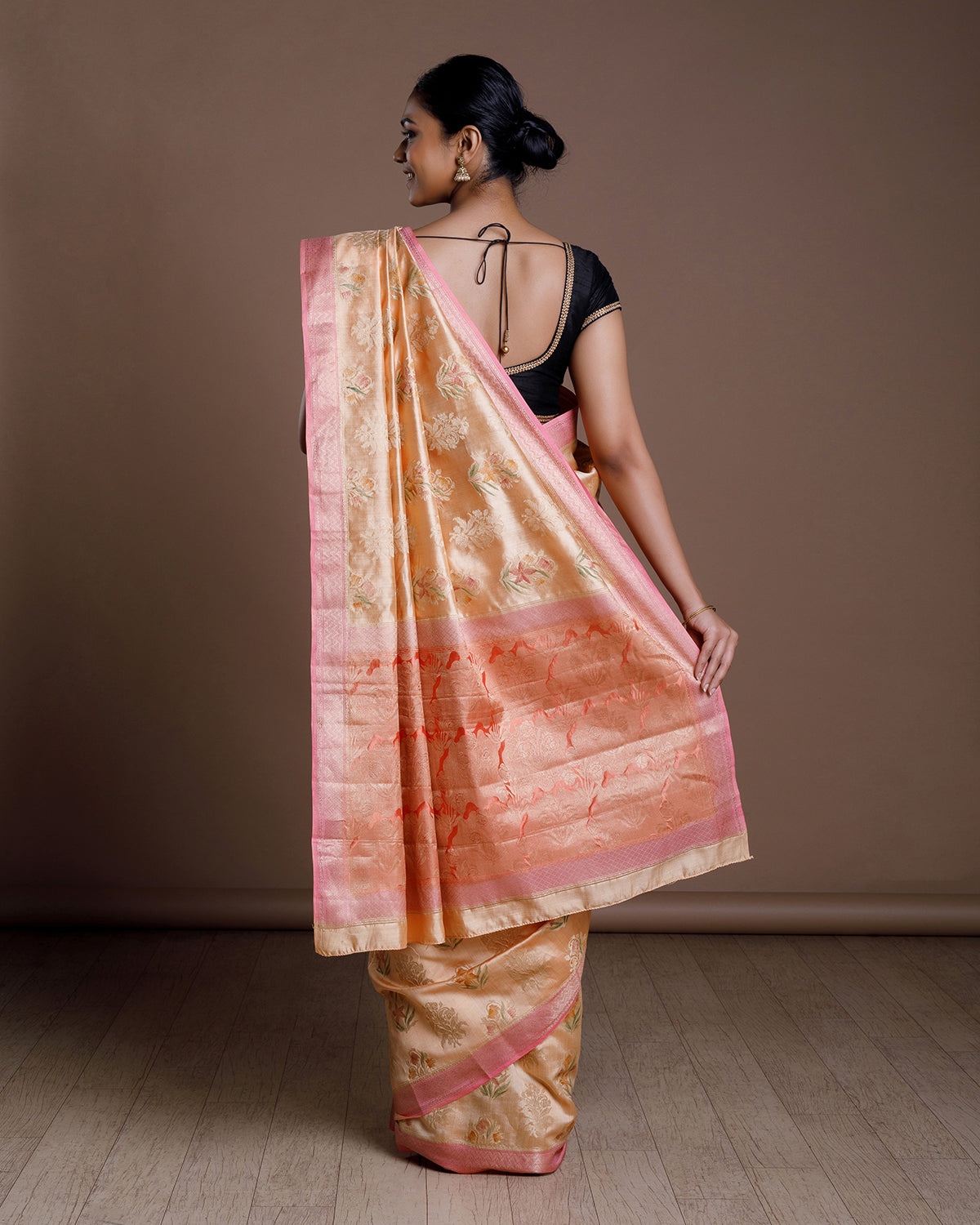 Mansi - मानसी Maheshwari Handloom Silk Saree for Puja, Weddings, Haldi