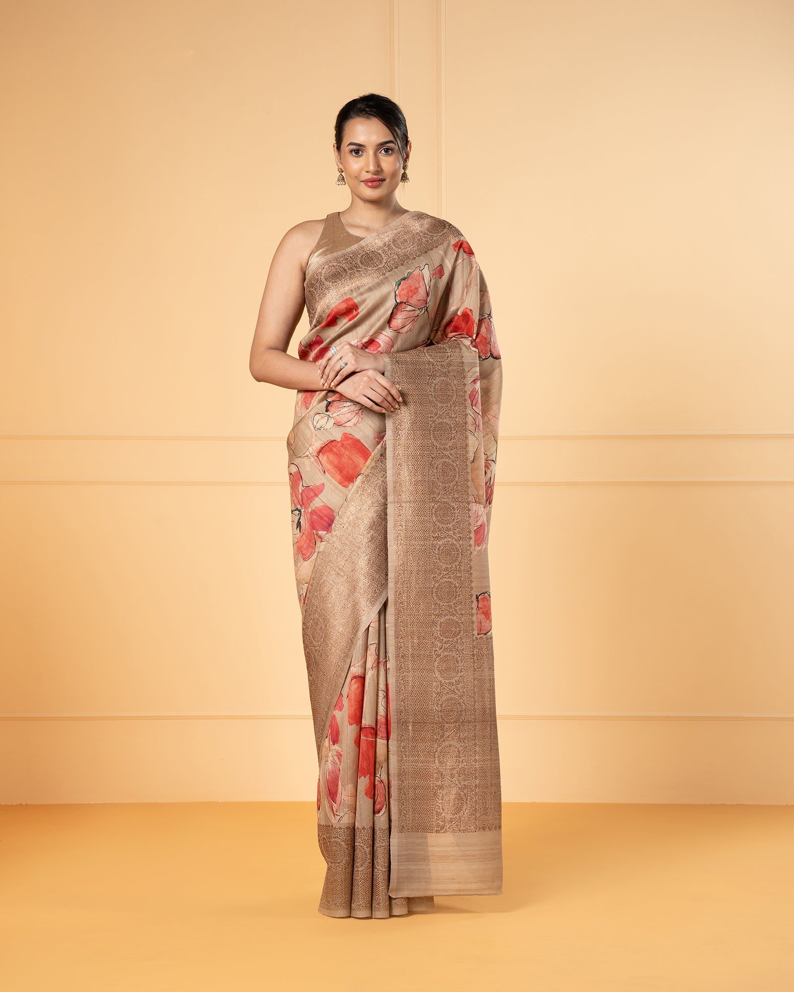 Handloom Tussar Silk Jamdani Saree in Larchmere Green, Off White and G –  Bengal Looms India